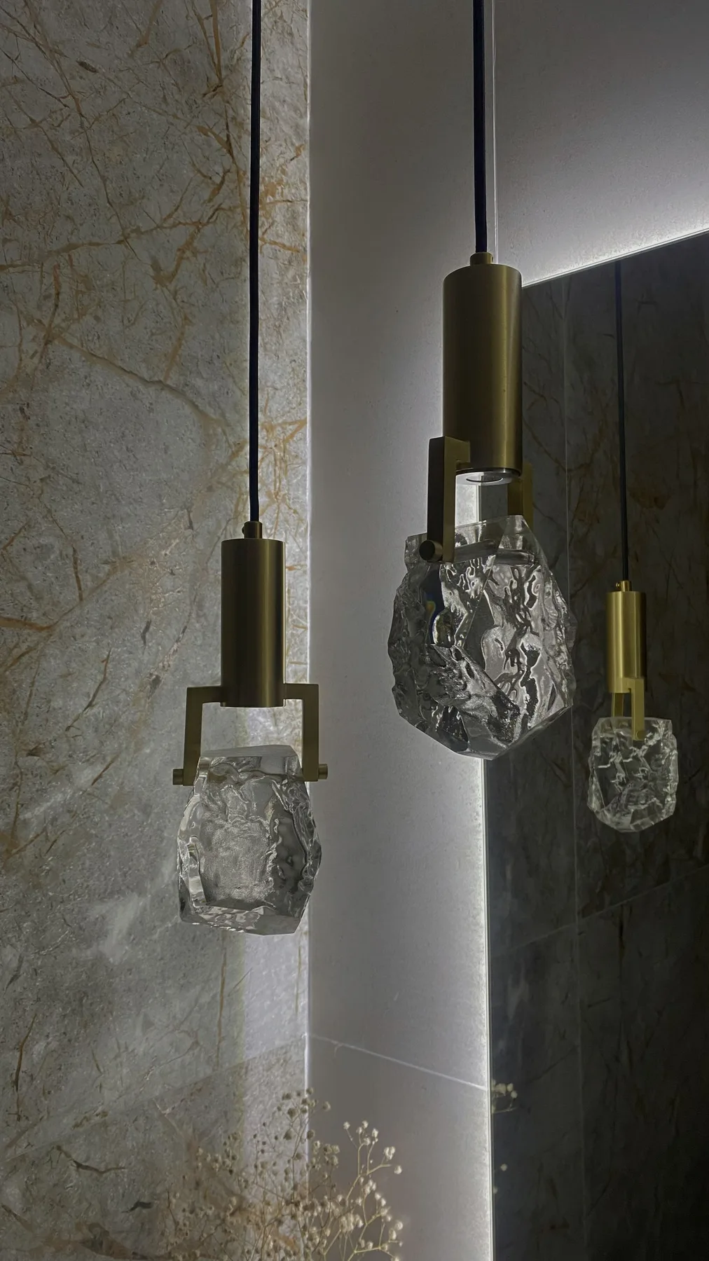 Crystal dining pendant