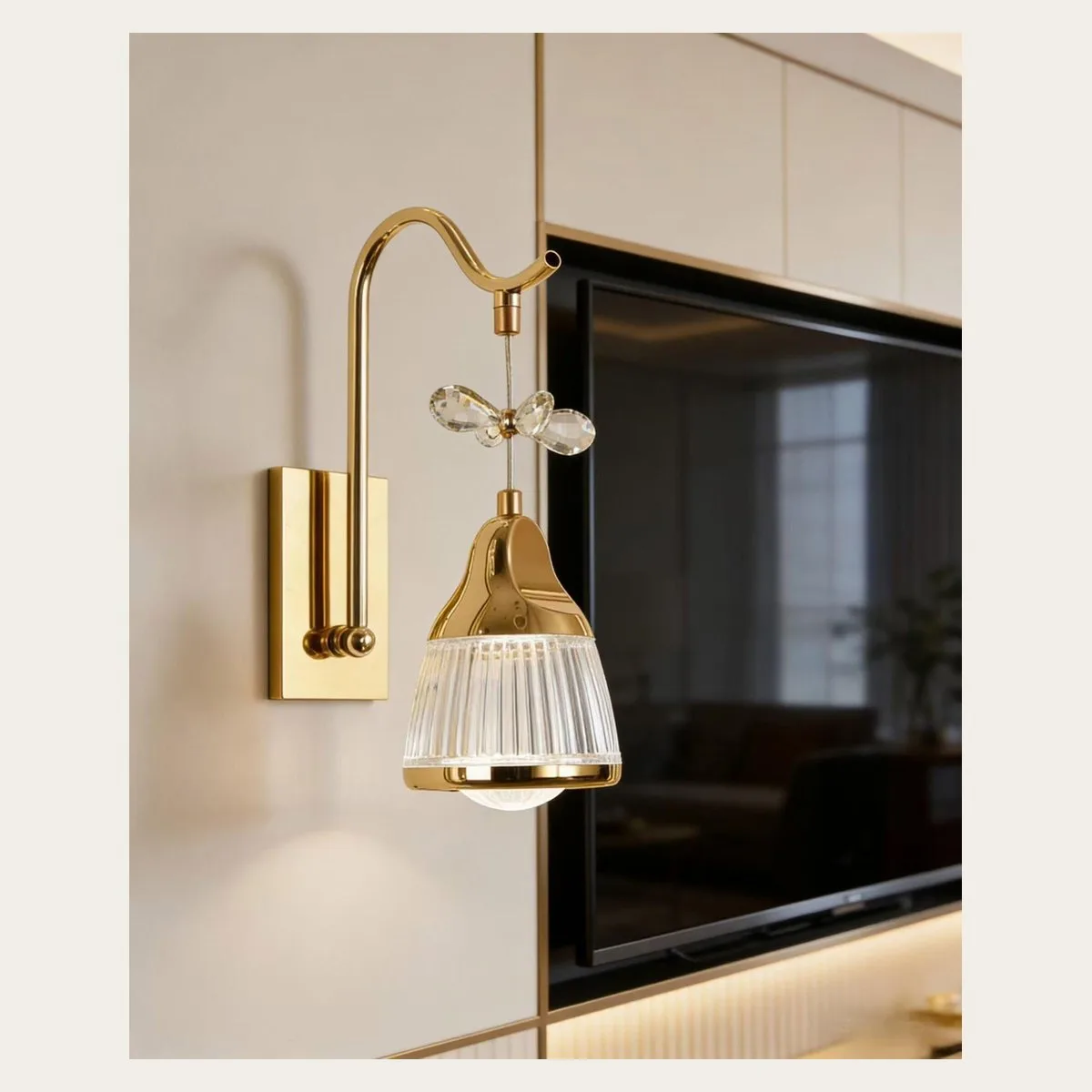 SinWay sinway-alu-pendant-045 &middot; Aluminum & Acrylic Wall Lamp